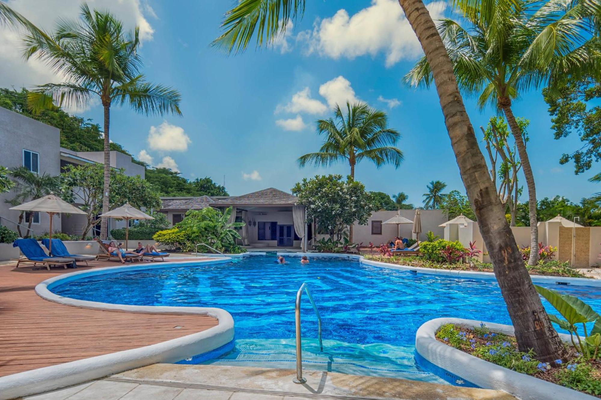 Waves Resort & Spa, Barbados, An Autograph Collection All-Inclusive Resort Saint James Exteriör bild