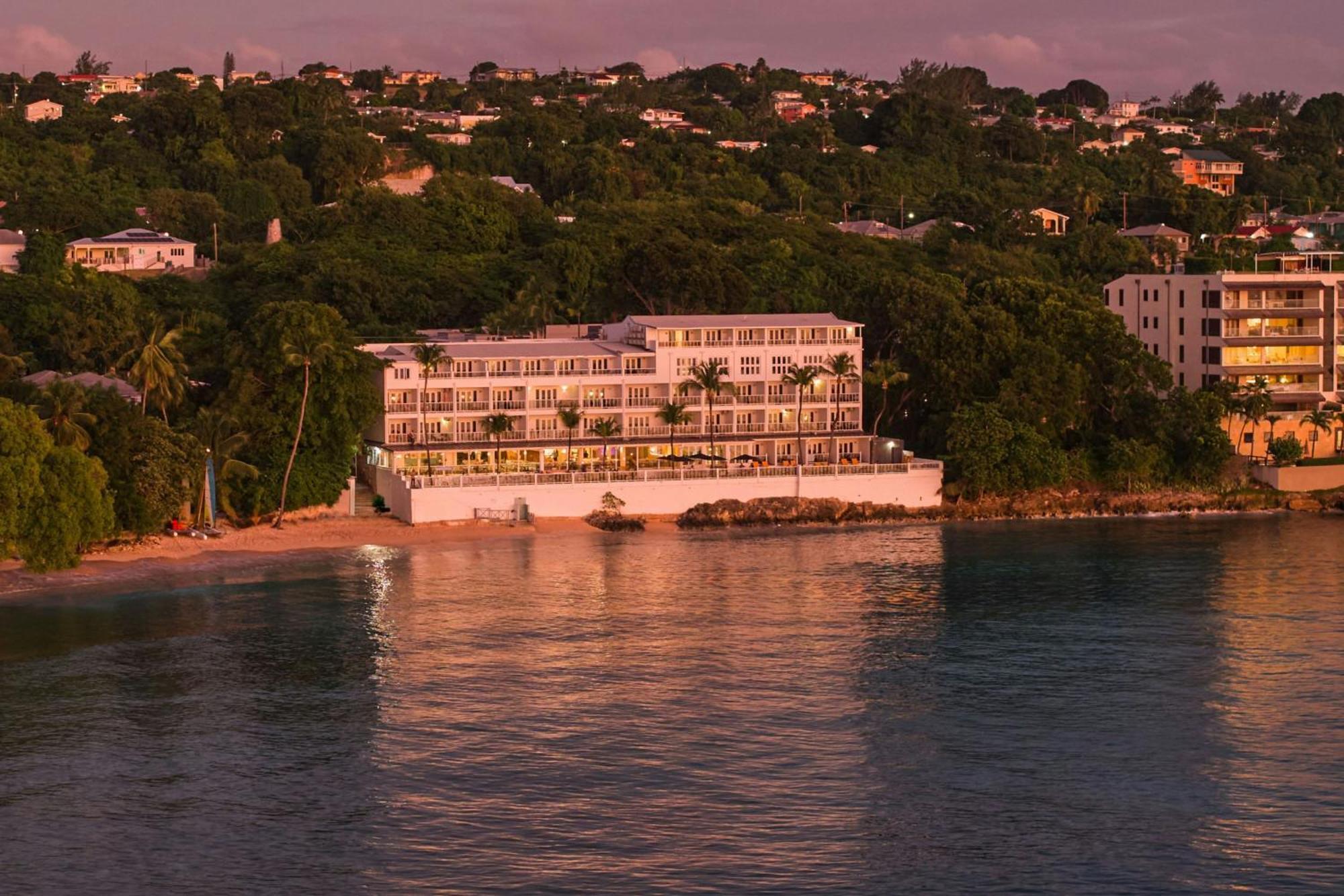 Waves Resort & Spa, Barbados, An Autograph Collection All-Inclusive Resort Saint James Exteriör bild