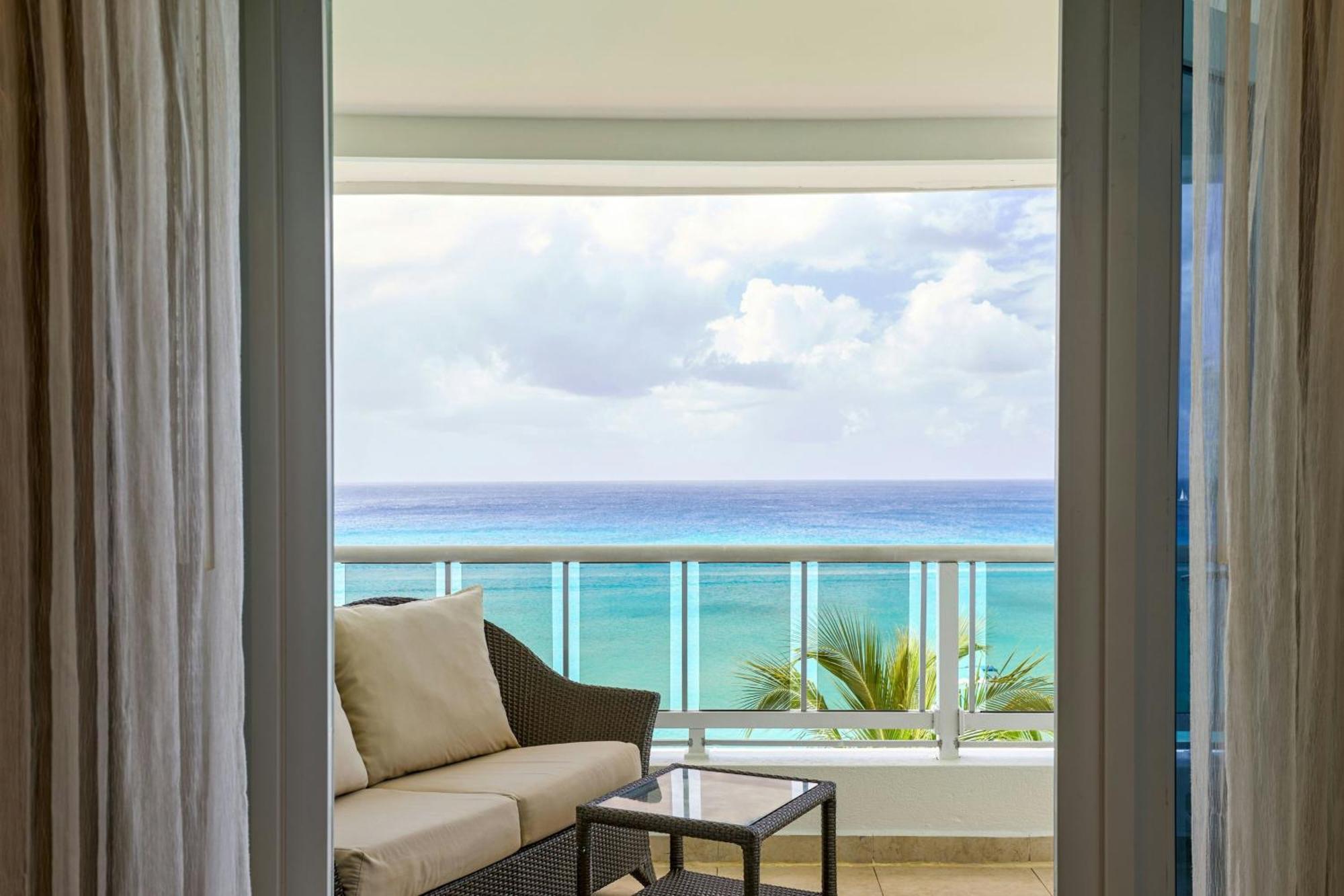 Waves Resort & Spa, Barbados, An Autograph Collection All-Inclusive Resort Saint James Exteriör bild